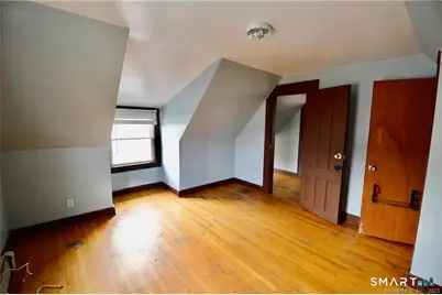 384 Wells Street, Bridgeport, CT 06606 - Photo 17
