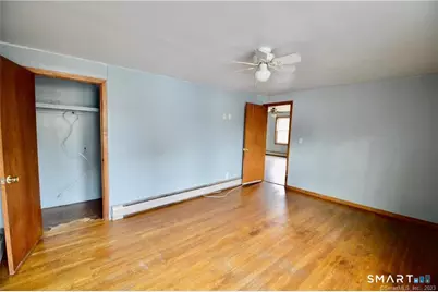 384 Wells Street, Bridgeport, CT 06606 - Photo 9
