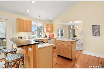 969 Reef Road, Fairfield, CT 06824 - Photo 13