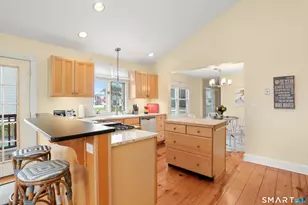 969 Reef Rd, Fairfield, CT 06824 - Photo 13