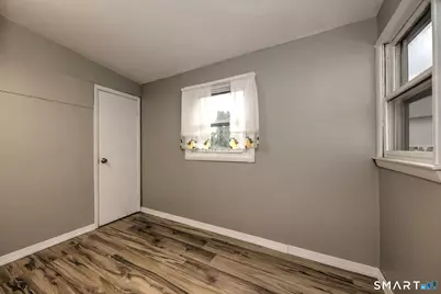 33 Beacon Street, New Britain, CT 06053 - Photo 19