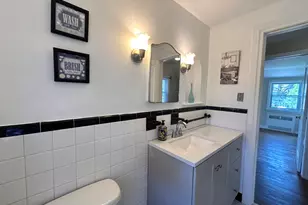 70 Guilford Dr, Bridgeport, CT 06606 - Photo 23