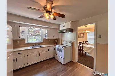 70 Guilford Drive, Bridgeport, CT 06606 - Photo 11
