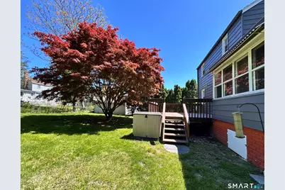 70 Guilford Drive, Bridgeport, CT 06606 - Photo 35