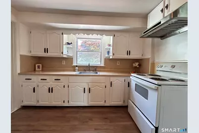 70 Guilford Drive, Bridgeport, CT 06606 - Photo 13