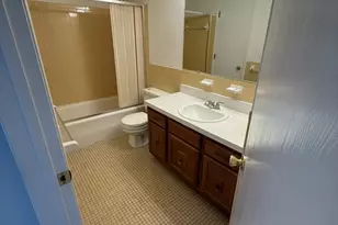 104 Wellington Dr, Farmington, CT 06032 - Photo 13