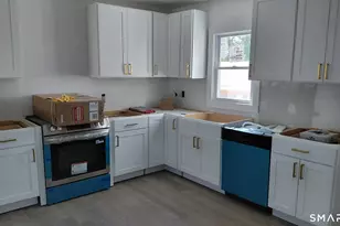 59 Lenox Ave, Stratford, CT 06615 - Photo 3