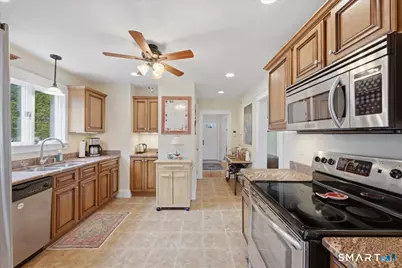 51 Ocean View Avenue, Groton, CT 06355 - Photo 23