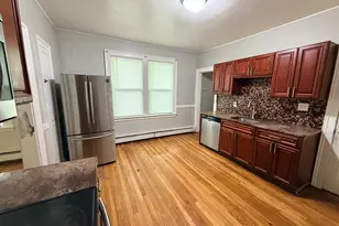 152 Lyons St, New Britain, CT 06052 - Photo 5