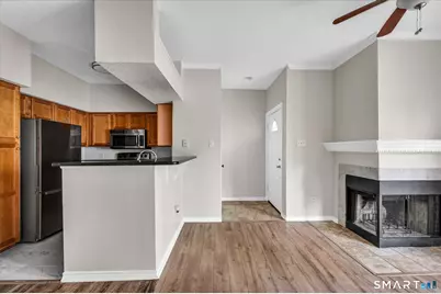 31 High Street #4104, East Hartford, CT 06118 - Photo 9
