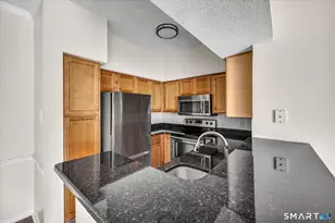 31 High St, East Hartford, CT 06118 - Photo 15