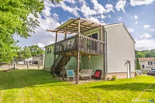 39 Harlow Ct, Naugatuck, CT 06770 - Photo 3