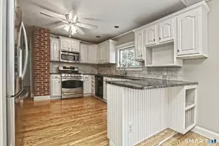 86 South Woodland Dr, Milford, CT 06460 - Photo 9