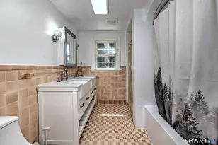 30 West End Ave, New Britain, CT 06052 - Photo 25