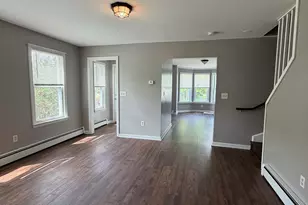 9 Mechanic St, Griswold, CT 06351 - Photo 5
