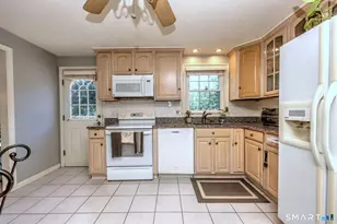 41 Swendsen Dr, Monroe, CT 06468 - Photo 9