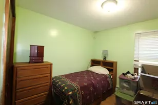 35 Chapman St, East Hartford, CT 06108 - Photo 5