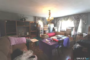 35 Chapman St, East Hartford, CT 06108 - Photo 7
