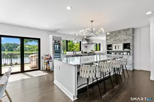 7 Waterside Ln, West Hartford, CT 06107 - Photo 5
