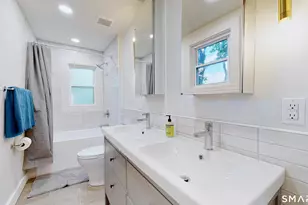 88 5 Edwards St, New Haven, CT 06511 - Photo 15