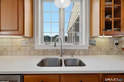 124 Old Maids Lane, Glastonbury, CT 06073 - Photo 11