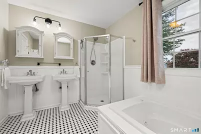 50 Crown Street, Trumbull, CT 06611 - Photo 23