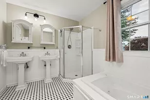 50 Crown St, Trumbull, CT 06611 - Photo 23