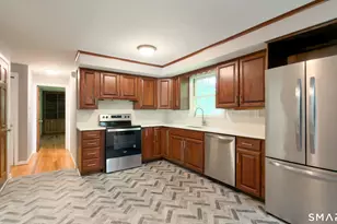 16 Briarwood Dr, Simsbury, CT 06070 - Photo 31