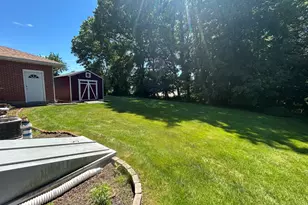 13 Walnut Ln, Wallingford, CT 06492 - Photo 23