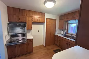 13 Walnut Ln, Wallingford, CT 06492 - Photo 7