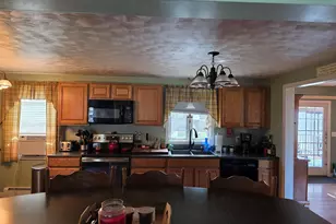 15 Van Buren Rd, Enfield, CT 06082 - Photo 17