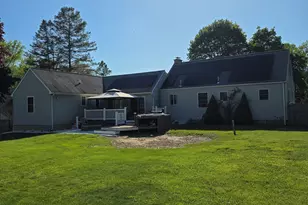 15 Van Buren Rd, Enfield, CT 06082 - Photo 9