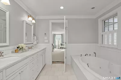 24 Orchard Place #B, Greenwich, CT 06830 - Photo 7