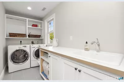 24 Orchard Place #B, Greenwich, CT 06830 - Photo 17