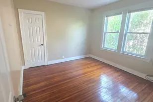 242 Enfield St, Hartford, CT 06112 - Photo 5