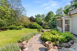 28 East Ln, Darien, CT 06820 - Photo 33