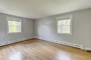 25 Amity St, Meriden, CT 06450 - Photo 27