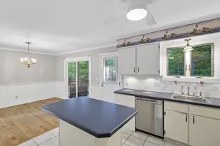 46 Hampton Park, Branford, CT 06405 - Photo 7