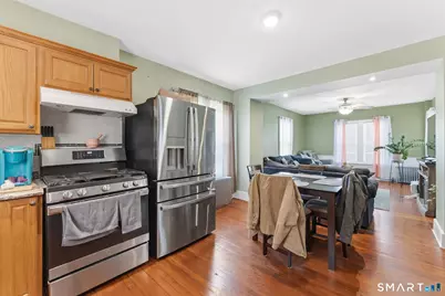 118 Blackhall Street, New London, CT 06320 - Photo 5