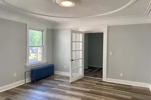 12 Lorraine St, Hartford, CT 06105 - Photo 7