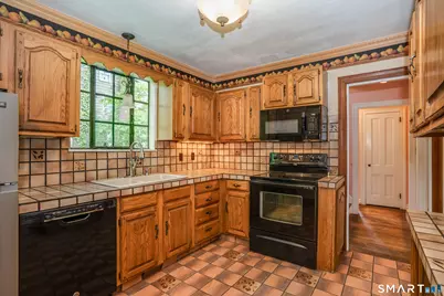 2308 Albany Avenue, West Hartford, CT 06117 - Photo 17