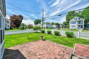 74 Argyle Ave, West Hartford, CT 06107 - Photo 3