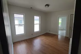 27 Lilac St, New Haven, CT 06511 - Photo 5