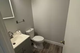 239 Old Farms Rd, Avon, CT 06001 - Photo 7