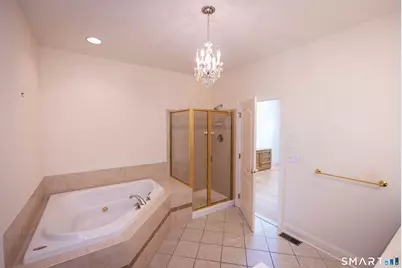 108 Imperial Court #108, Trumbull, CT 06611 - Photo 15