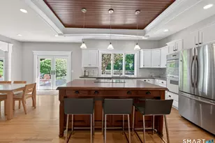 70 W Meadow Rd, Hamden, CT 06518 - Photo 21