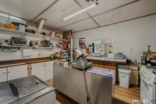 231 Poquonnock Rd, Groton, CT 06340 - Photo 21