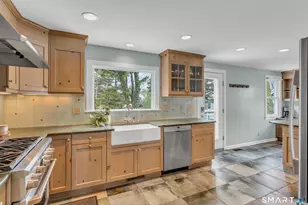 5 Tyler Ave, Branford, CT 06405 - Photo 13