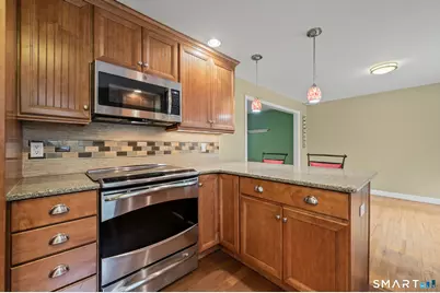 20 Saxton Brook Drive, Simsbury, CT 06070 - Photo 19