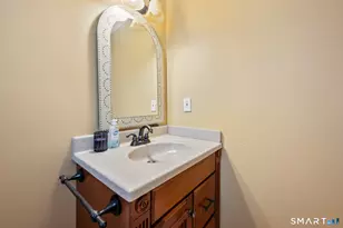 20 Saxton Brook Dr, Simsbury, CT 06070 - Photo 23